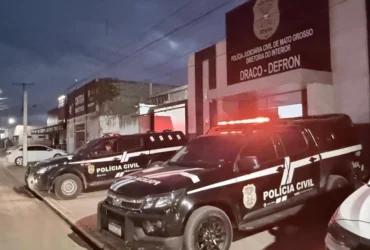 Polícia Civil cumpre 21 mandados contra facção liderada por mulher em Cáceres