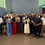Polícia Civil entrega Medalha do Mérito Policial a servidores em solenidade em Juína