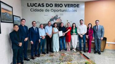 Prefeitura e OAB assinam termo de cooperação para devolução de prédio ao Município