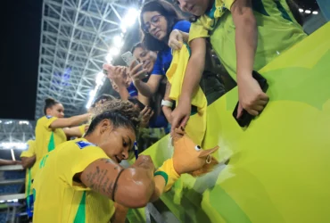 Raíssa Bahia brilha em estreia pela Seleção