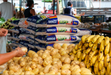 Recorde atrás de recorde cesta básica sobe na última semana de abril e ultrapassa R$ 885