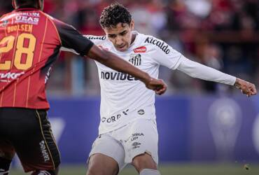 Santos x Atlético-MG: onde assistir, horário e escalações do jogo pelo Brasileirão 2026. Imagem: Raul Baretta/Santos FC