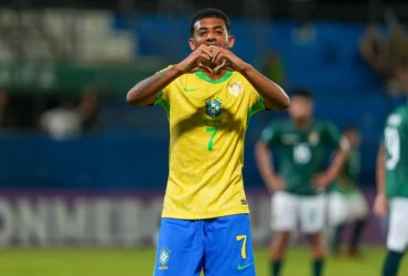 Brasil Sub-17 goleia na estreia do Sul-Americano