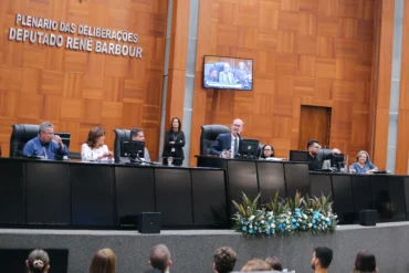Saudemental: ALMT homenageia profissionais em MT