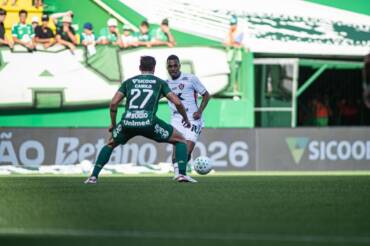 Vitória x São Paulo: Onde assistir, horário e prováveis escalações do jogo pelo Brasileirão 2026. Imagem: Victor Ferreira/EC Vitória