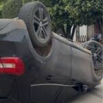 Capotamento é registrado no bairro Cidade Nova e motorista escapa ilesa em Lucas do Rio Verde