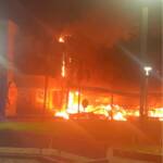 Incêndio destrói parte de bar em Sinop e mobiliza Corpo de Bombeiros