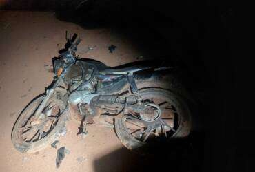 Motociclista fica ferido após colisão com carro em estrada rural de Nobres