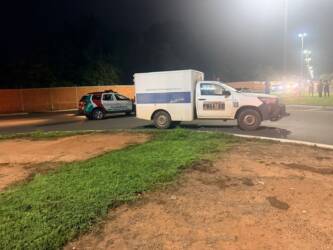Jovem de 20 anos morre após colisão entre moto e caminhão em Várzea Grande