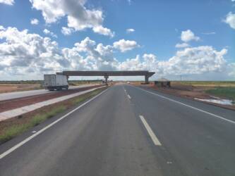 BR-163 avança na duplicação e já soma mais de 69 km de pista nova entre Lucas do Rio Verde e Nova Mutum