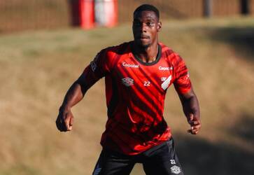 Athletico-PR x Vitória: onde assistir, horário e escalações do duelo pelo Brasileirão. Imagem: Yan Guimarães/ athletico.com.br