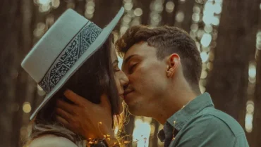 Amor: como cada signo do zodíaco demonstra seus sentimentos