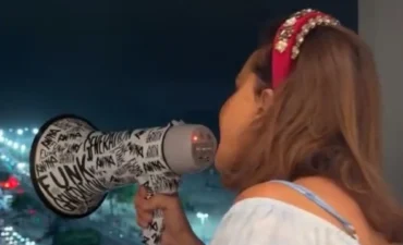 Shakira recebe recado inusitado de Narcisa com megafone no Rio