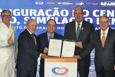 Vacina contra o câncer ganha marco regulatório sancionado por Lula