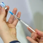 Vacina da gripe não aumenta risco da doença, alerta Ministério da Saúde