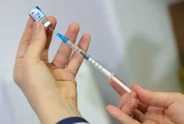 Vacina da gripe não aumenta risco da doença, alerta Ministério da Saúde