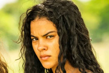 Bella Campos relembra ataque de jacaré e diz que ancestralidade indígena a salvou