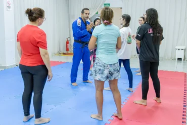 Aulas de defesa pessoal