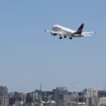 Cade investiga possível alinhamento de preços entre Latam e Gol
