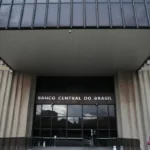 Selic entra em decisão do Copom sob pressão da guerra e da inflação
