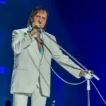 Roberto Carlos completa 85 anos com show especial em cidade natal