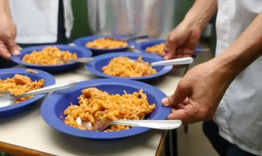 Plataforma reduz desperdício de alimentos em escolas públicas em até 72%
