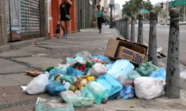 Câmara aprova multa para descarte irregular de lixo em vias públicas