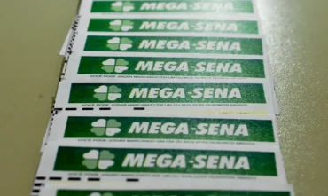 Mega-Sena acumula novamente e prêmio principal vai a R$ 130 milhões