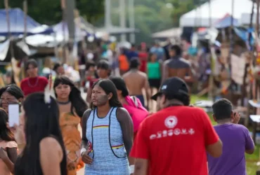 Acampamento reúne mais de 7 mil indígenas em Brasília na edição 2026