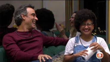BBB26: Milena faz proposta inesperada a Tadeu Schmidt na reta final