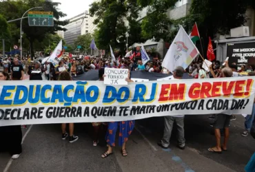 Greve de professores do Rio de Janeiro paralisa escolas por 24 horas