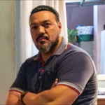 Belo é criticado nas redes após beijo polêmico em festa de aniversário