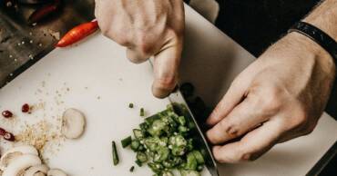 Reis da cozinha: homens desses três signos do zodíaco cozinham melhor