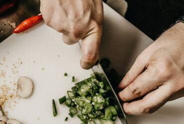 Reis da cozinha: homens desses três signos do zodíaco cozinham melhor