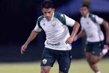 Cuiabá x Botafogo-SP: onde assistir, horário e tudo sobre o duelo da Série B 2026. Imagem: AssCom Dourado