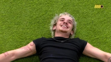 BBB26: Juliano Floss conquista apartamento e carro na reta final