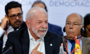 Jornada de trabalho vira debate após Lula defender fim da escala 6x1