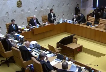 STF suspende julgamento sobre mandato-tampão no governo do Rio