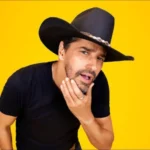 BBB 26: Alberto Cowboy ganha celular de até R$18 mil de fãs