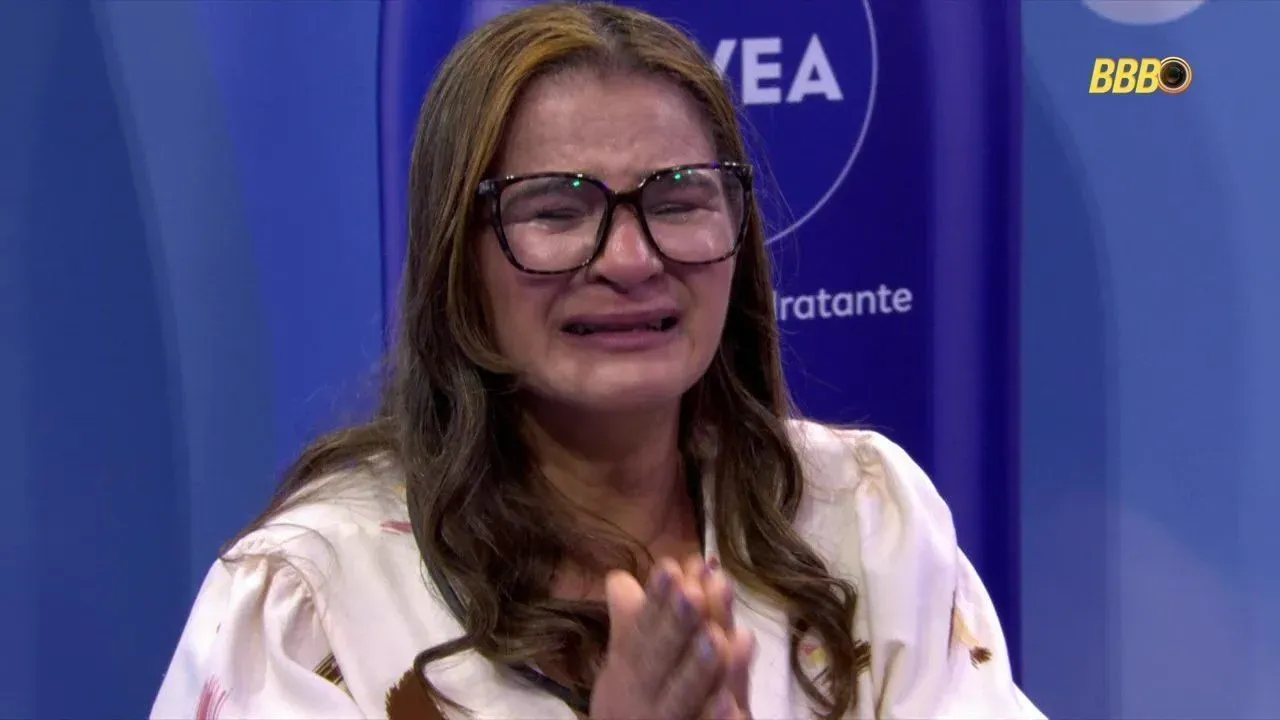 Milena no BBB 26 emociona ao reencontrar mãe após vitória no Anjo