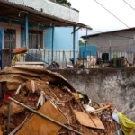 Famílias afetadas por enchentes em Minas Gerais devem validar cadastro para receber auxílio