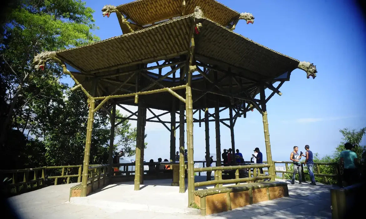 Parque Tijuca lidera visitas no Brasil em 2025 com recorde histórico