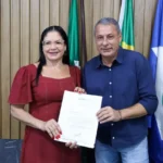 Sorriso entrega títulos de propriedade e garante segurança jurídica a famílias de quatro bairros