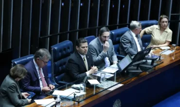 Senado Aprova Contagem de Estágio como Experiência Profissional
