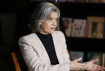 Cármen Lúcia relata pressão familiar para deixar STF por machismo