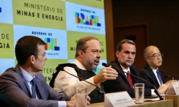 Combustiveis: distribuidoras terão que informar lucro semanal à ANP