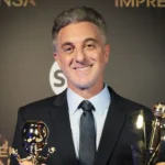 Faustao é homenageado por Luciano Huck no Troféu Imprensa 2026 com discurso emocionante