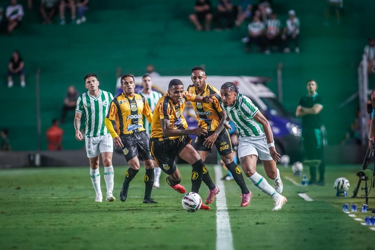 Fortaleza x Juventude: onde assistir, escalações e tudo sobre o duelo quente da Série B 2026. Imagem: Fernando Alves/ECJ