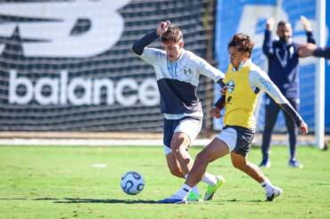 Palestino x Grêmio: onde assistir ao vivo, escalações e tudo sobre o duelo da Sul-Americana 2026. Imagem: Lucas Uebel/GFBPA