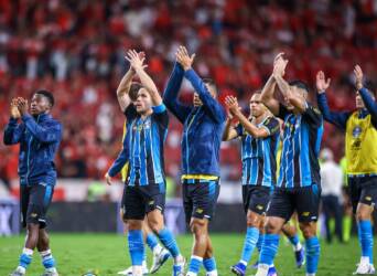 Grêmio x Deportivo Riestra: onde assistir, escalações e tudo sobre o duelo pela Sul-Americana 2026. Imagem: Lucas Uebel/GFBPA